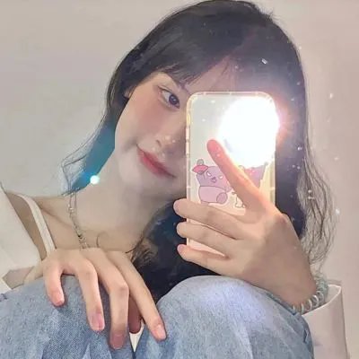 隔楼女孩：我们之间的层距